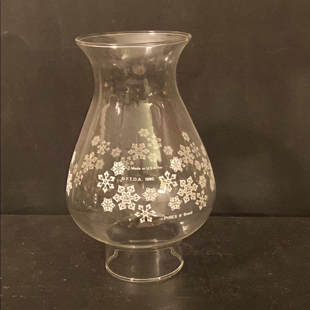Pyrex snowflake glass hurricane oil lamp shade made in USA for F.T.D.A. in 1980